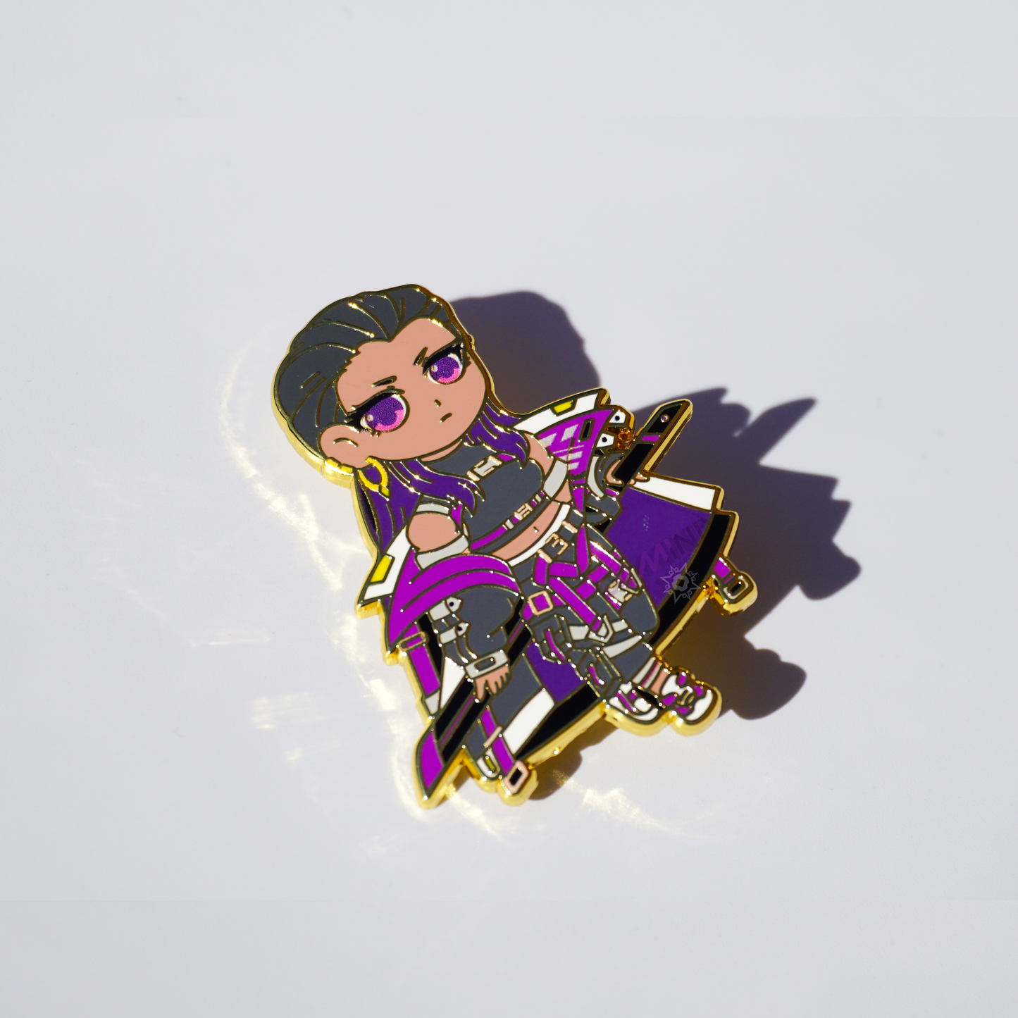 Chibi Reyna Pin